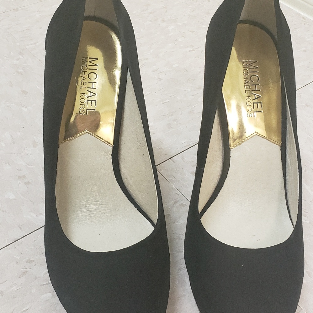 Michael Kors Suede Pumps size 7